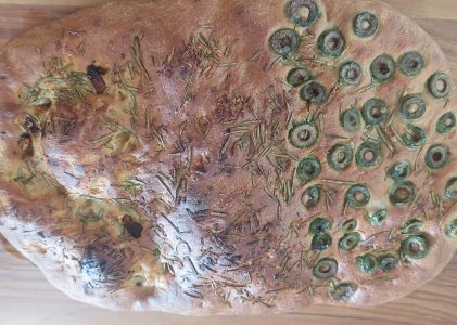 Dinkel-Focaccia mit Sauerteig und Schwarzbier