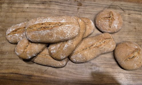 Roggenbrötchen mit zwei Sorten Sauerteig